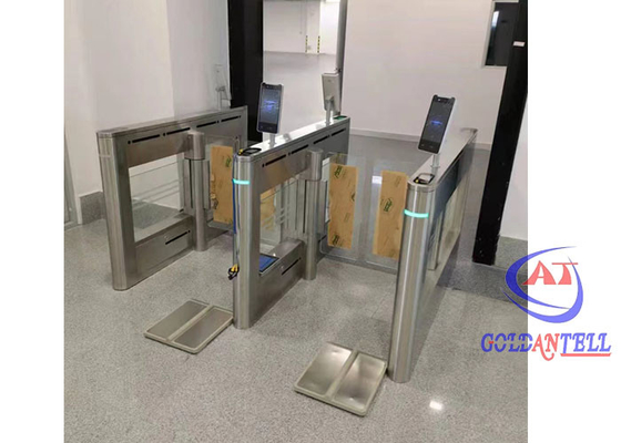 Szybka bariera obrotowa Kołowrót 45 osób / min w centrum handlowym na stacji metra
