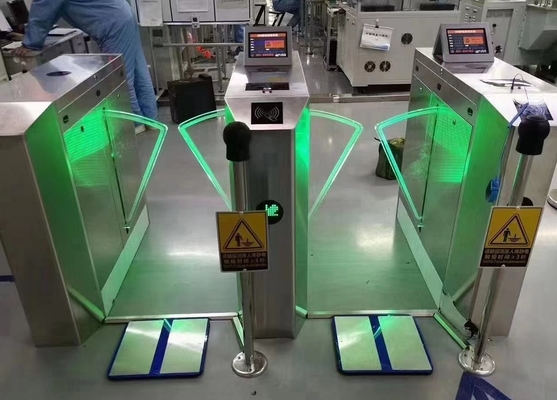 Trzy przejścia ESD Electric Tripod Turnstile Gate Przenośne 3 ramię do warsztatu